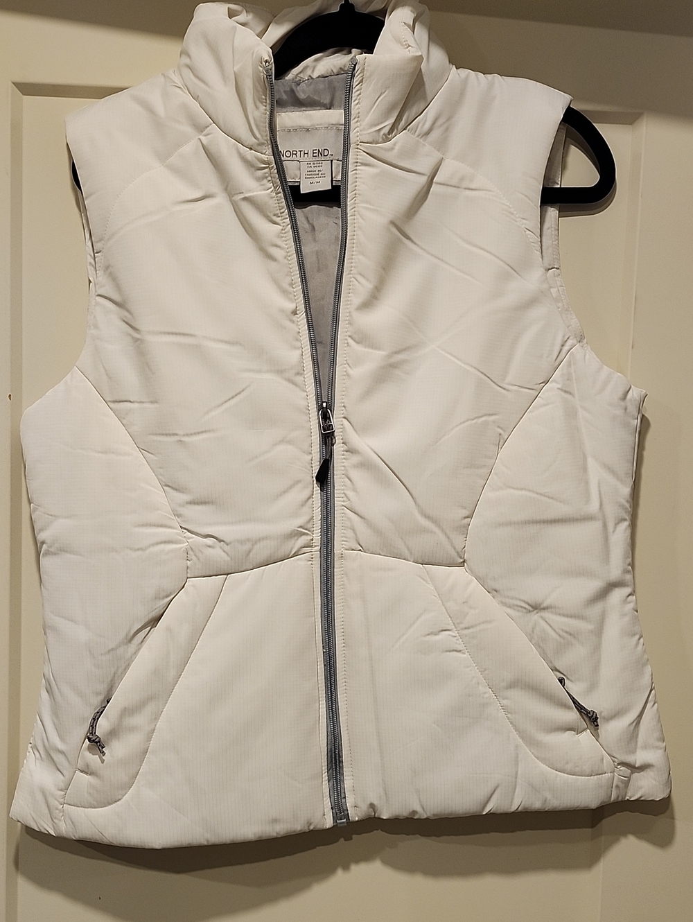 North End Women's White Quilted Insulated Vest